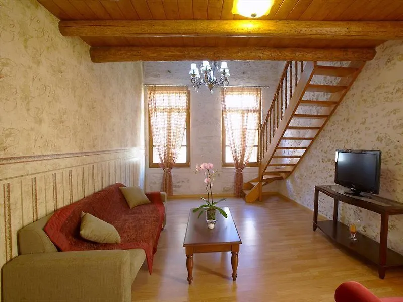 Casa Moazzo Suites And Apartments 레팀노 4*,