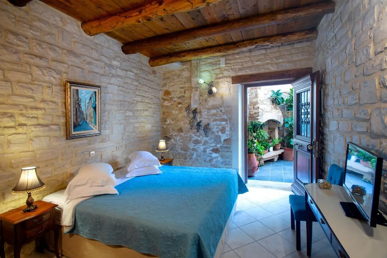 Casa Moazzo Suites And Apartments Rethymno  Hotel Rethymno (Crete)